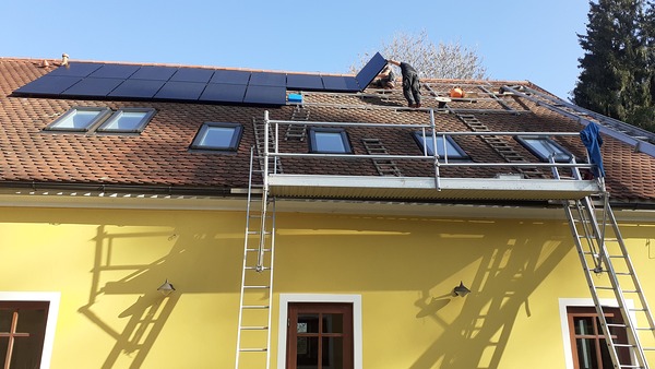Die Module sind montiert / Diözese St. Pölten