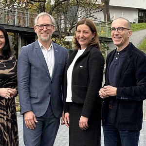 v.l.: Melanie Balaskovics (Caritas Eisenstadt), Alexander Bodmann (Vizepräsident), Nora Tödtling-Musenbichler (neue Caritas-Präsidentin), Walter Schmolly (Caritas Vorarlberg)