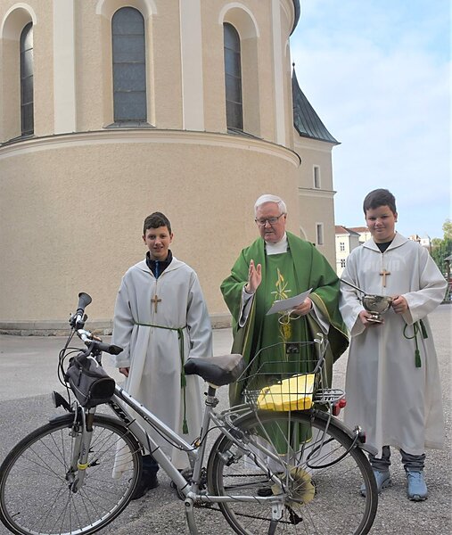 Wir radeln in die Kirche - Salesianerpfarre Amstetten Herz Jesu 