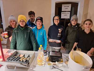 Antonia und Leonhard Löffler, Johannes Stiefsohn, Jakob und Melina Bauer, Miriam Bitzinger, Karli Schlüsselberger