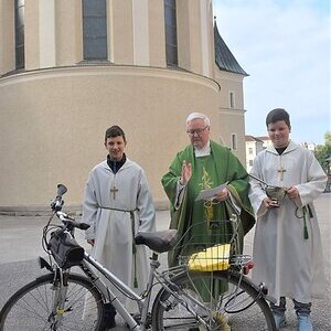 Wir radeln in die Kirche - Salesianerpfarre Amstetten Herz Jesu 