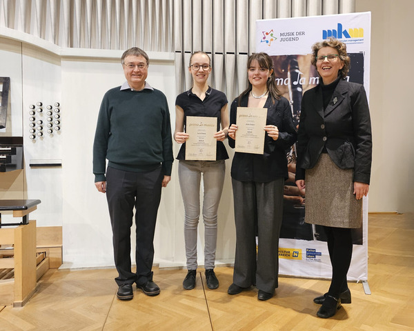 v.l.n.r.: Johannes Zimmerl, Lucie Bryna, Alma Teibler, Ulrike Weidinger